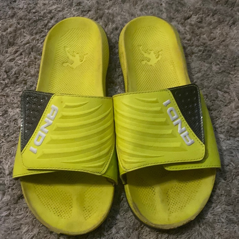 Sliders men 11